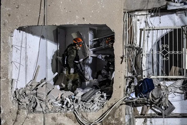 İran'ın Saldırıları Demir Kubbe'yi Nasıl Deldi! Görgü Tanıdıkları Anlattı